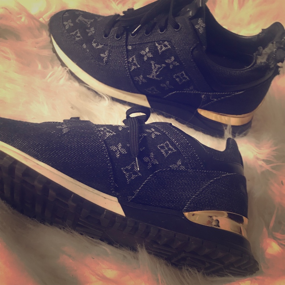 LOUIS VUITTON Sneaker